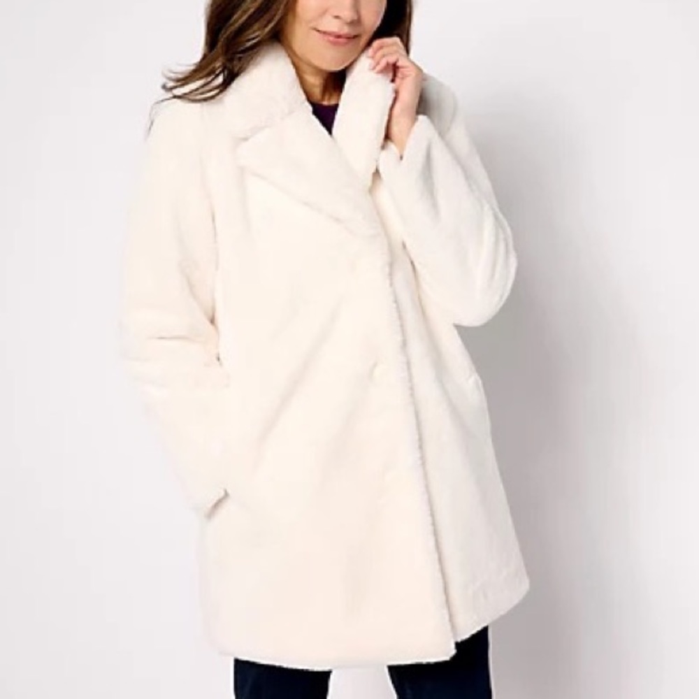 Solid Winter WhiteDennis Basso Faux Fur Coat. L. Worn once. Mob wife aesthetic